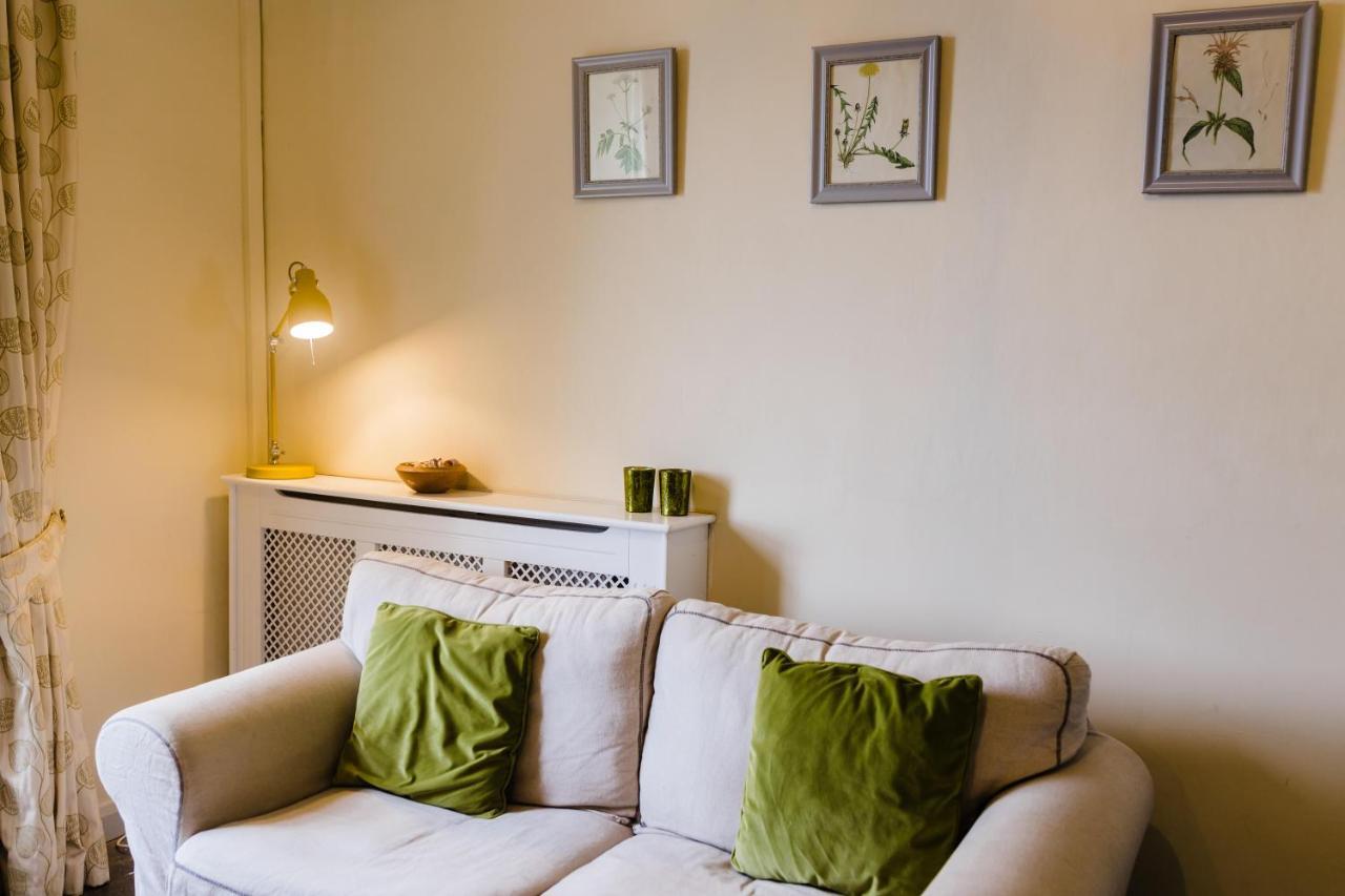 May Tree Cottage Manorbier 5 Mins From The Beach Sleeps 4 Exterior foto